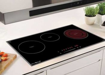 bếp từ kêu tạch tạch không nóng